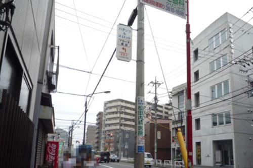 駅より徒歩1分 遠方の参列者様のご担を軽減